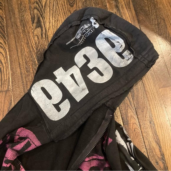 Toronto Artist Playdead. Black Hoodie with zipper design on sleeve. - Picture 5 of 5